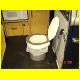 T2 Camper mit Mikrowelle und Eimer-Toilette.html